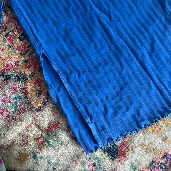 Blue Ribbed Two-Piece Set - Picture 2 of 5